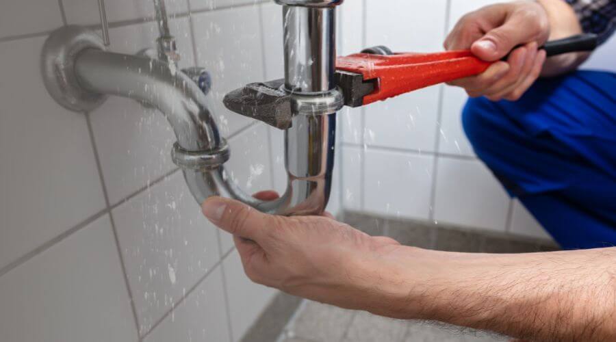 Local tankless water heater installation in Windsor, IL